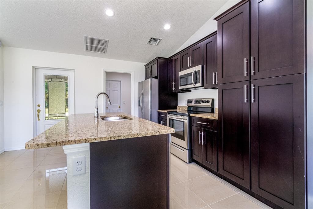 986 SW Romaine Lane, Port St. Lucie, FL 34953 — zdjęcie 5