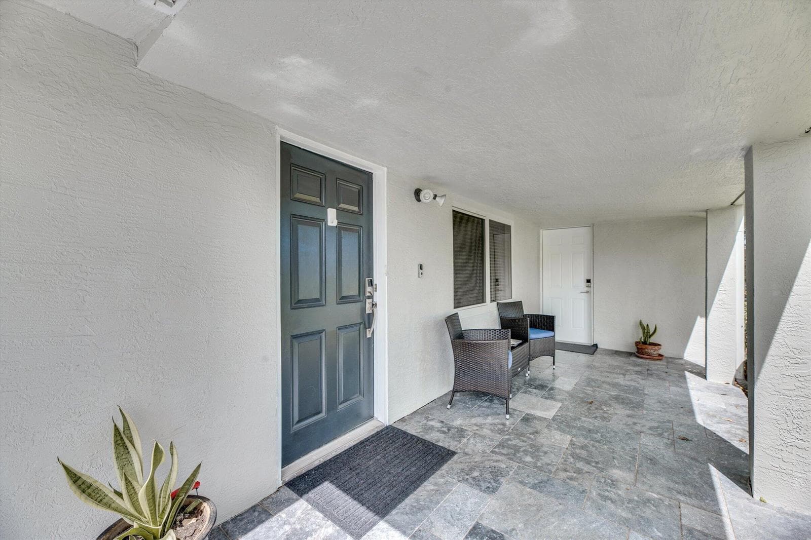 2633 NE 3rd Avenue, Wilton Manors, FL 33334 — zdjęcie 3