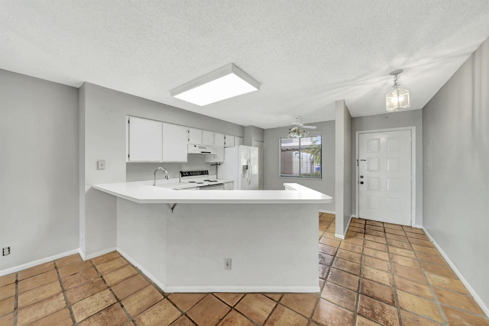 2215 Cypress Island Drive # #103, Pompano Beach, FL 33069 — zdjęcie 2