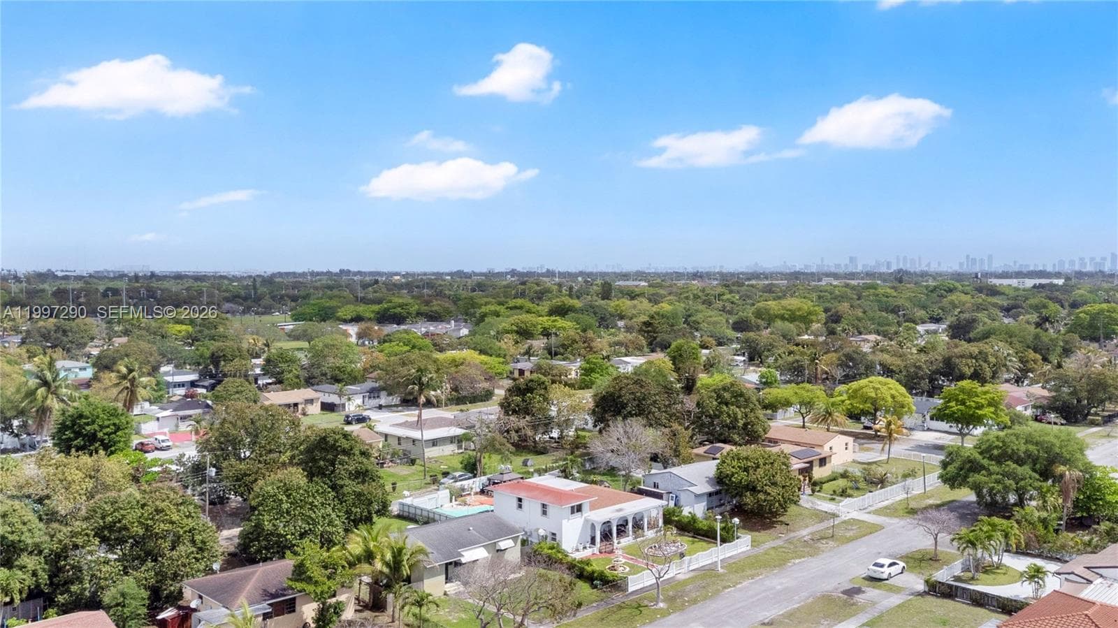 1335 NW 129th St, North Miami, FL 33167 — zdjęcie 3