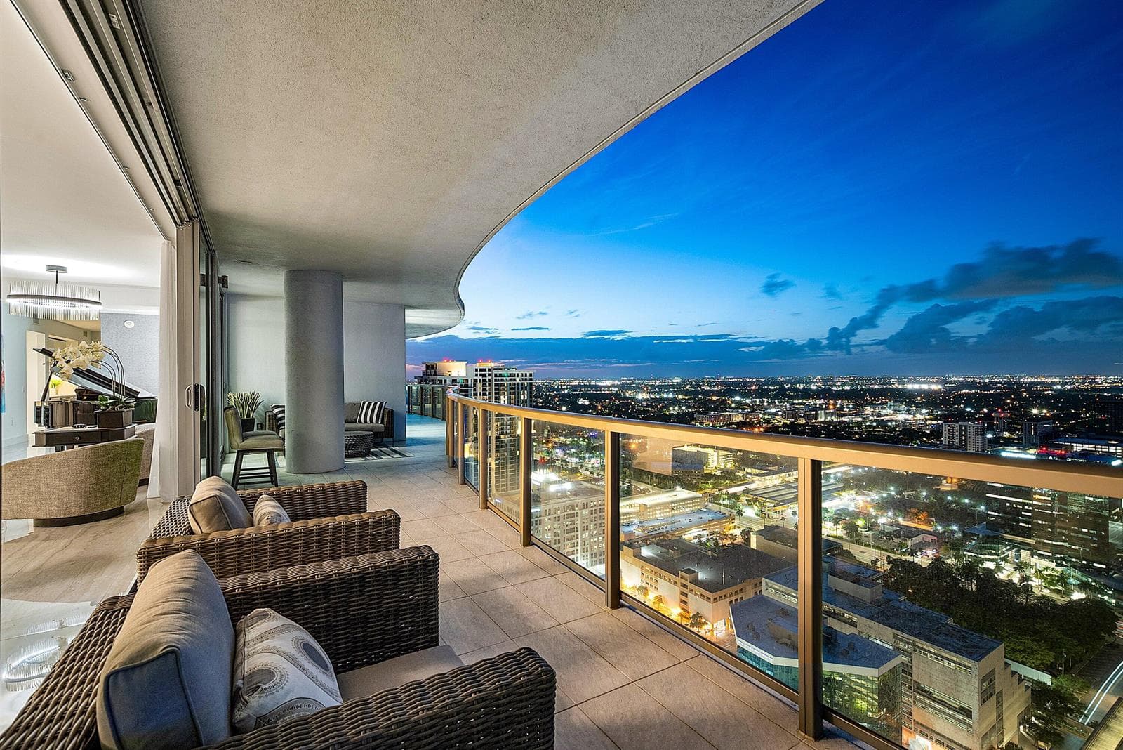 100 E Las Olas Boulevard # 4301, Fort Lauderdale, FL 33301 — zdjęcie 2