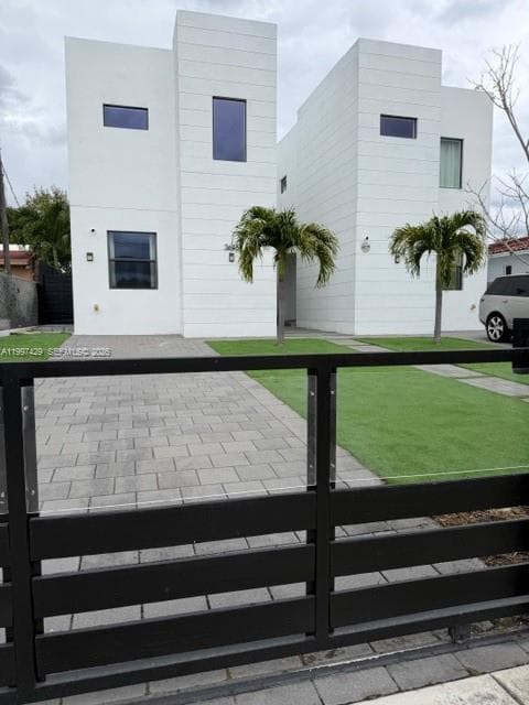3645 SW 3 st, Miami, FL 33135