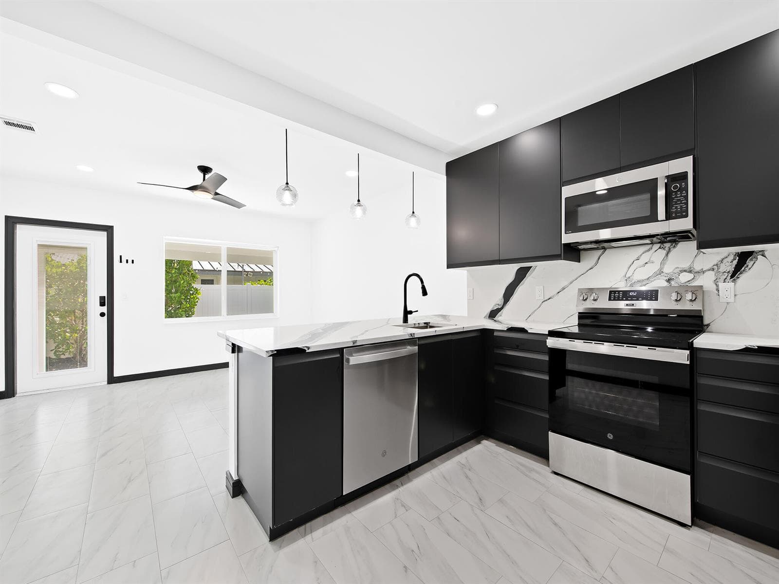 1508 NE 6th Street # A & B, Fort Lauderdale, FL 33304 — zdjęcie 4