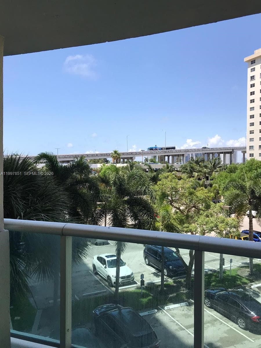 19380 Collins Ave # 319, Sunny Isles Beach, FL 33160 — zdjęcie 2