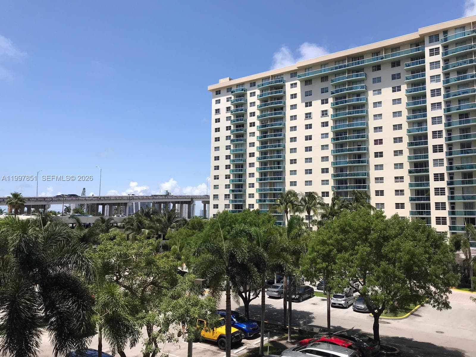 19380 Collins Ave # 319, Sunny Isles Beach, FL 33160 — zdjęcie 3