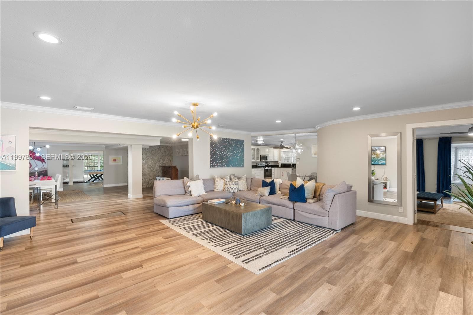 1652 NE 39th St, Oakland Park, FL 33334 — zdjęcie 4