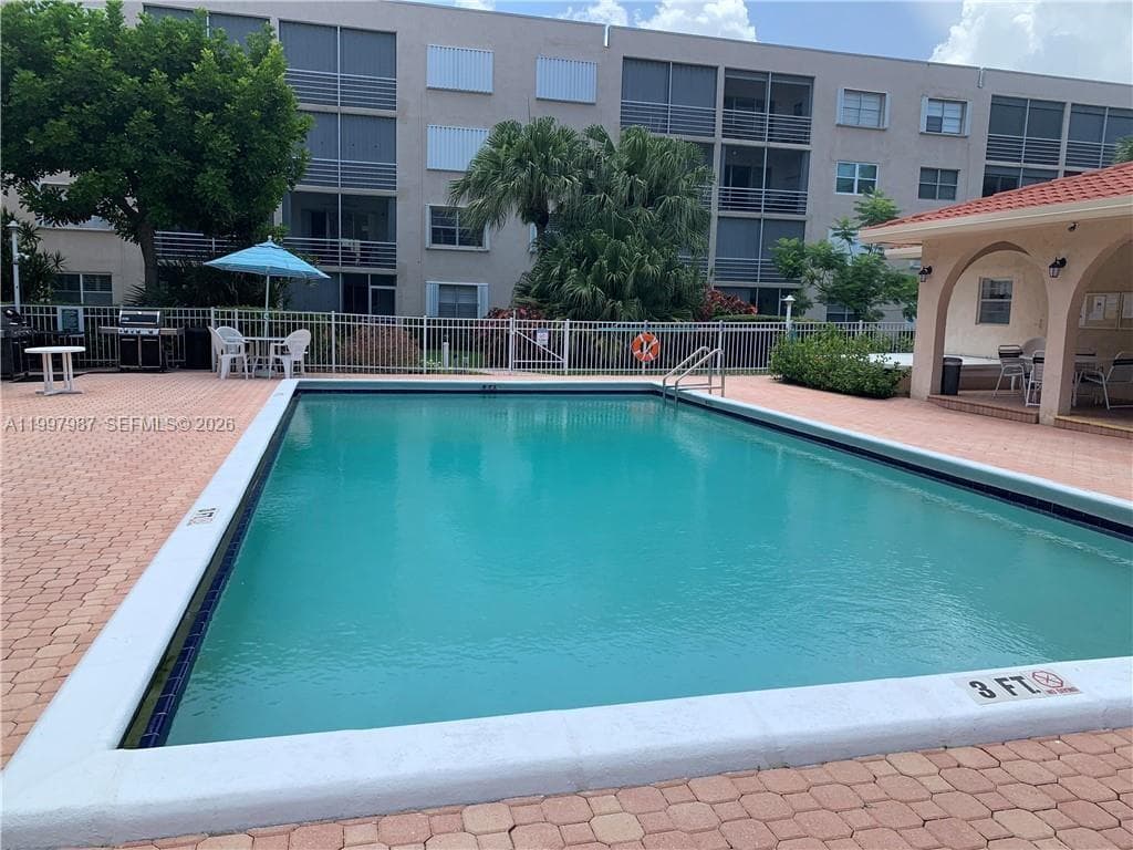 1541 S Ocean Blvd # 318, Lauderdale By The Sea, FL 33062 — zdjęcie 5