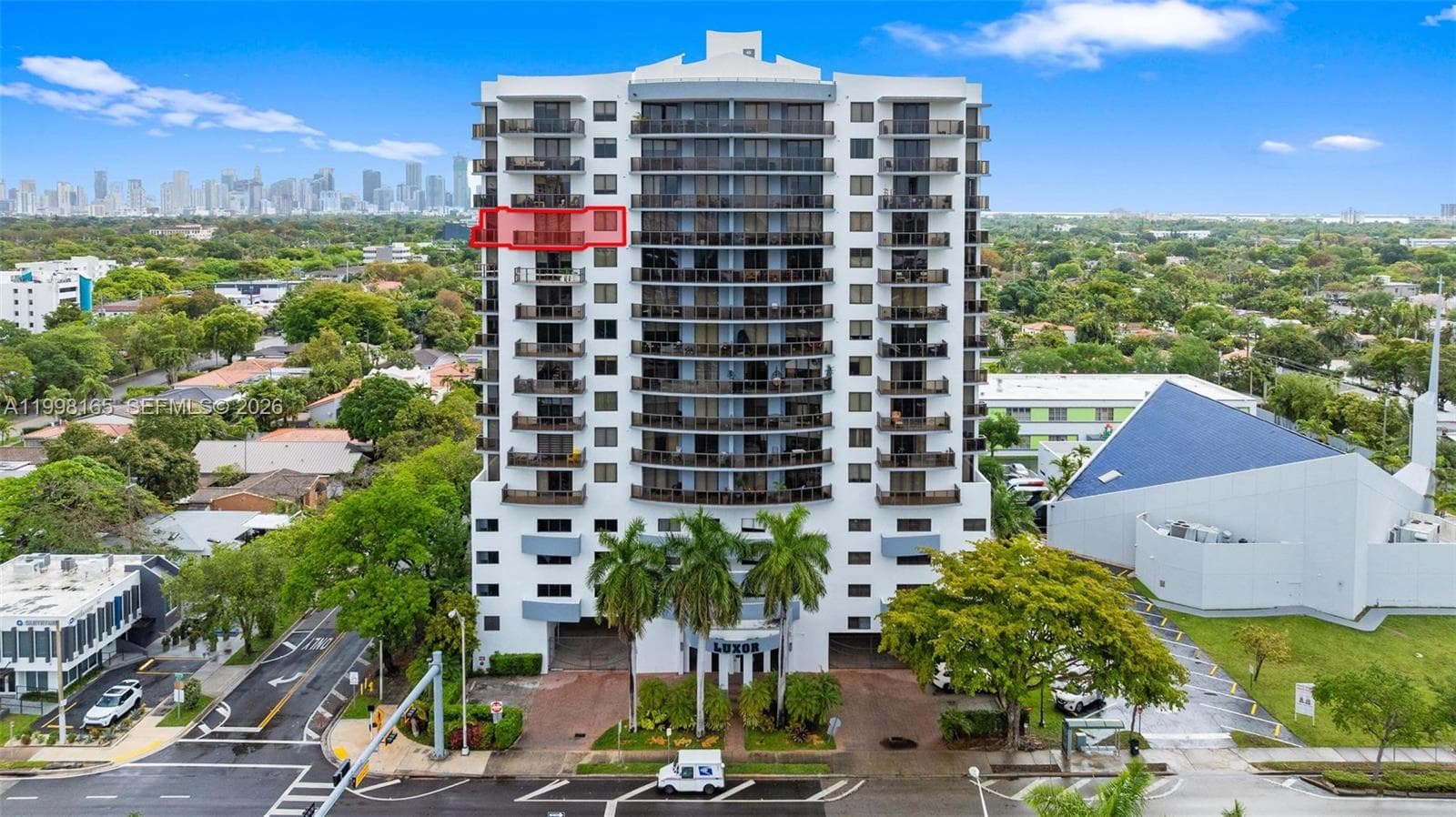 2301 SW 27th Ave # 906, Miami, FL 33145 — zdjęcie 2