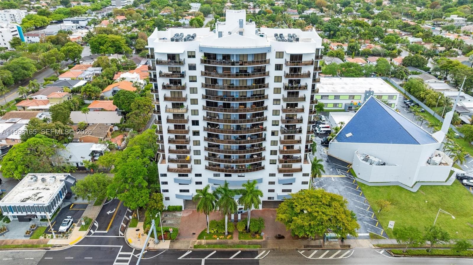 2301 SW 27th Ave # 906, Miami, FL 33145
