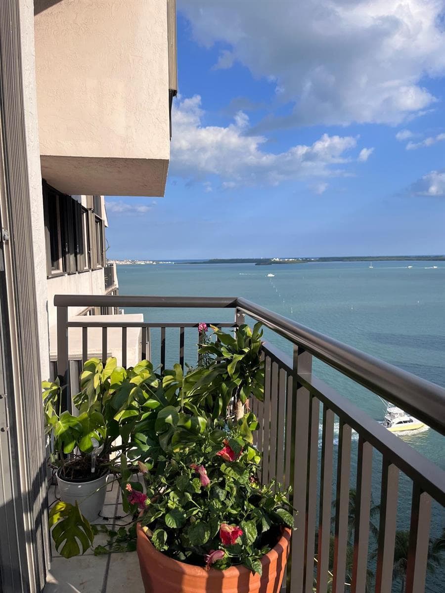 540 Brickell Key Drive # 1721, Miami, FL 33131 — zdjęcie 2