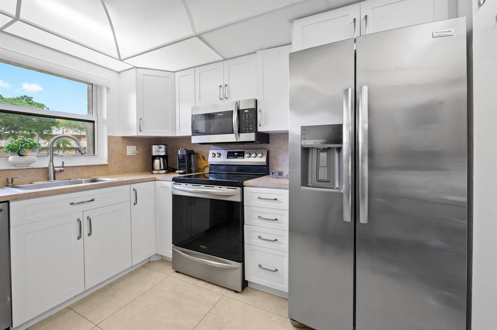 9330 Sunrise Lakes Boulevard # 104, Sunrise, FL 33322 — zdjęcie 4