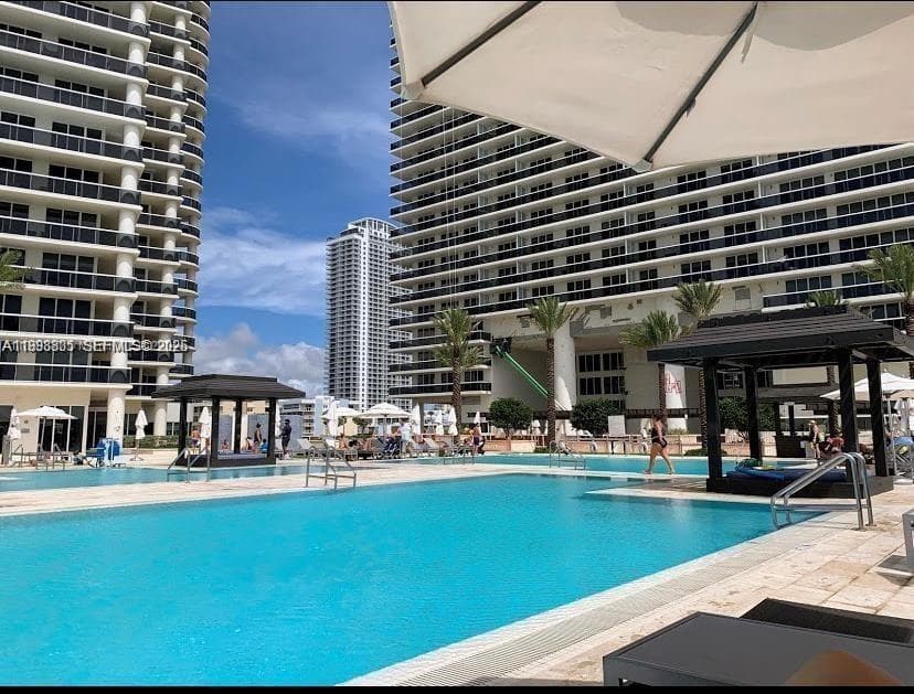 1830 S Ocean Dr # 2011, Hallandale Beach, FL 33009