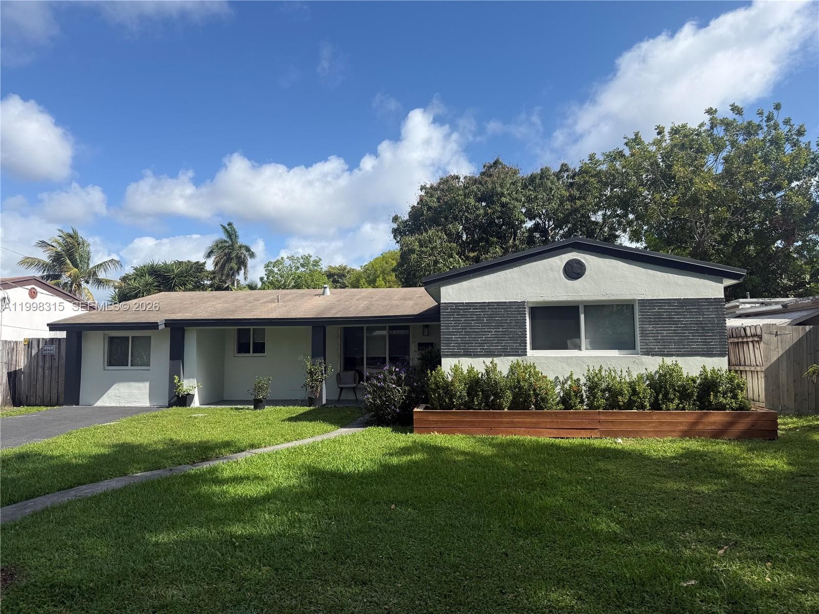 3043 Hayes Street, Hollywood, FL 33021
