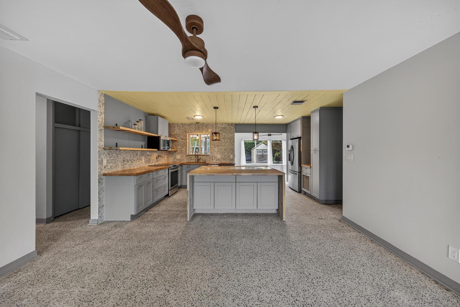 818 NW 28th Court, Wilton Manors, FL 33311 — zdjęcie 2