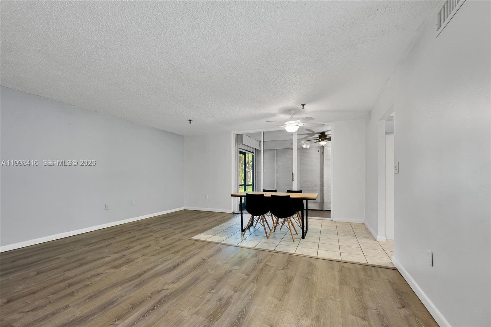 671 NE 195th St # 114E, Miami, FL 33179 — zdjęcie 3