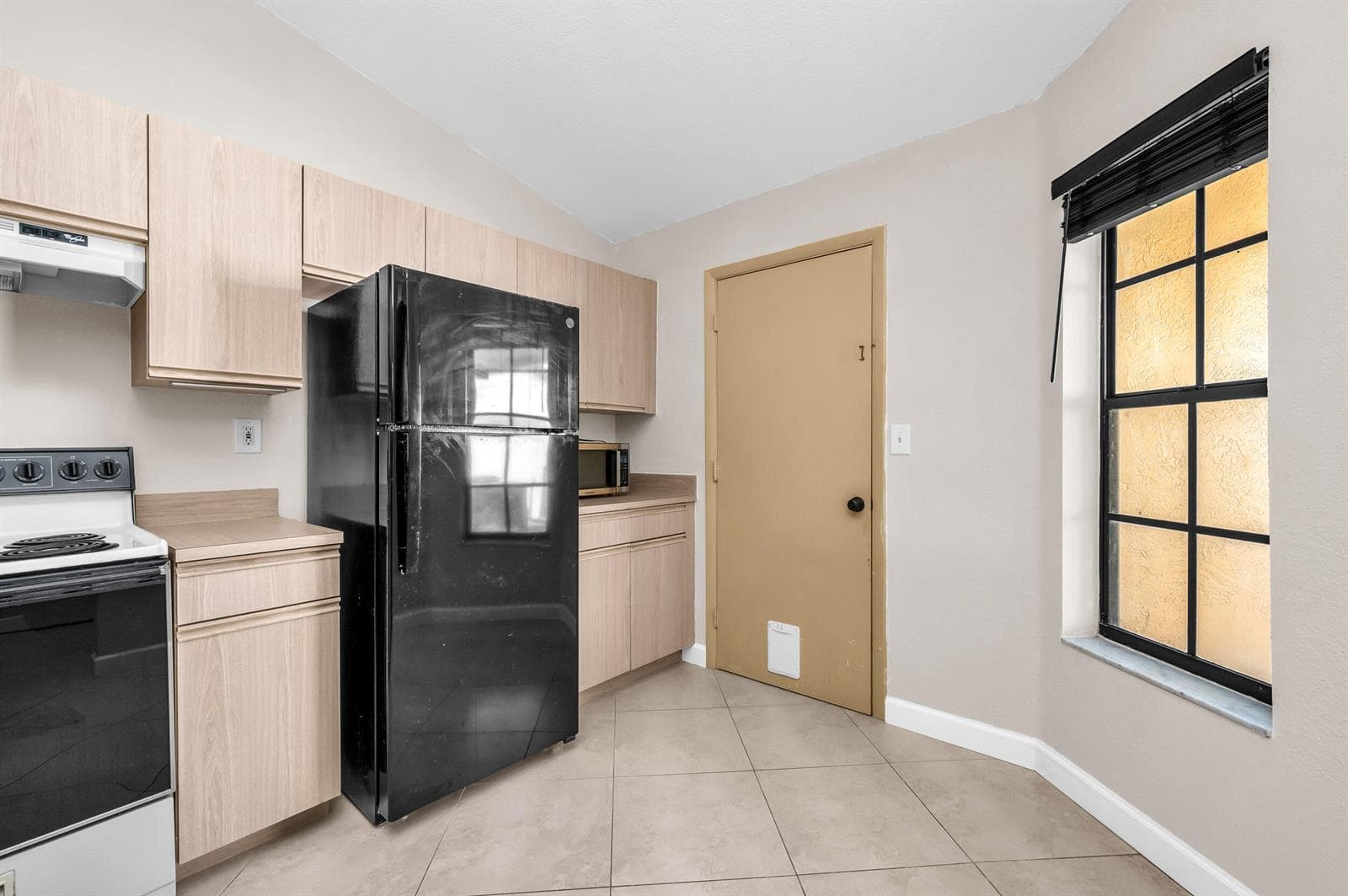 9665 NW 76th Court, Tamarac, FL 33321 — zdjęcie 5