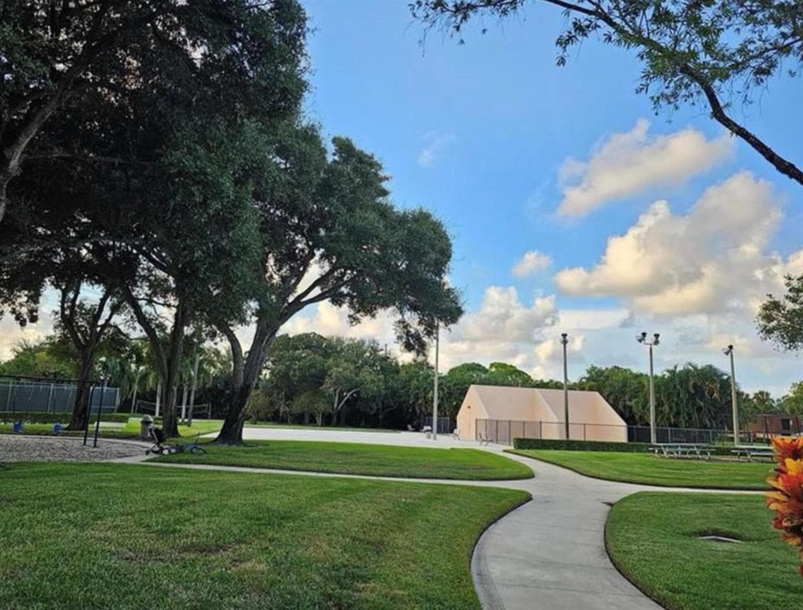 197 Charter Way, West Palm Beach, FL 33407 — zdjęcie 4