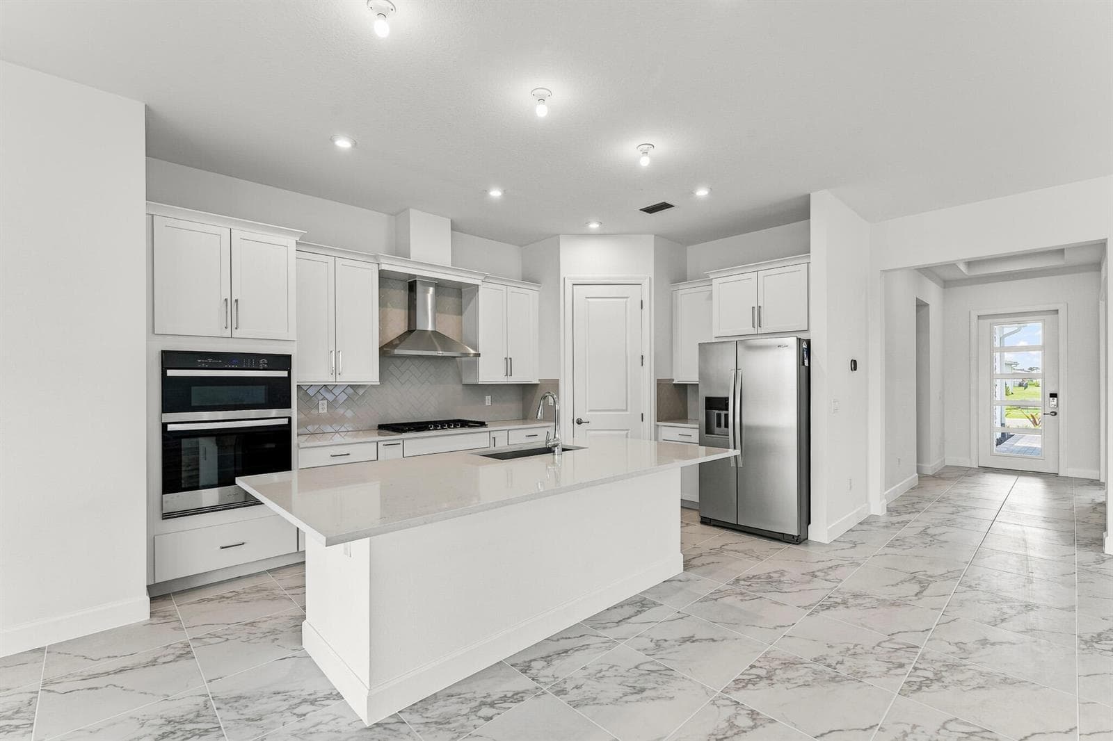 14222 SW Artesia Dr Drive, Port St. Lucie, FL 34987 — zdjęcie 2