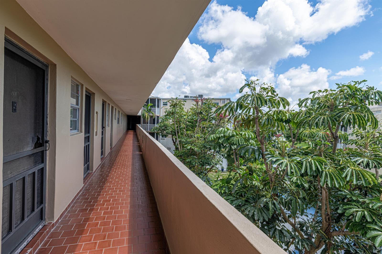1660 NE 191st Street # Unit 311, Miami, FL 33179 — zdjęcie 4