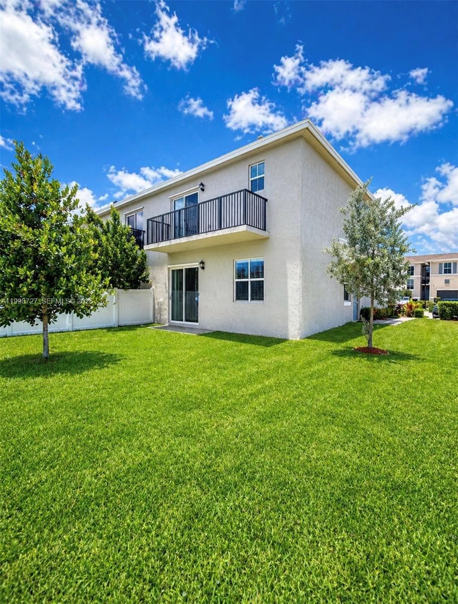 823 SE 17th St, Homestead, FL 33034 — zdjęcie 4