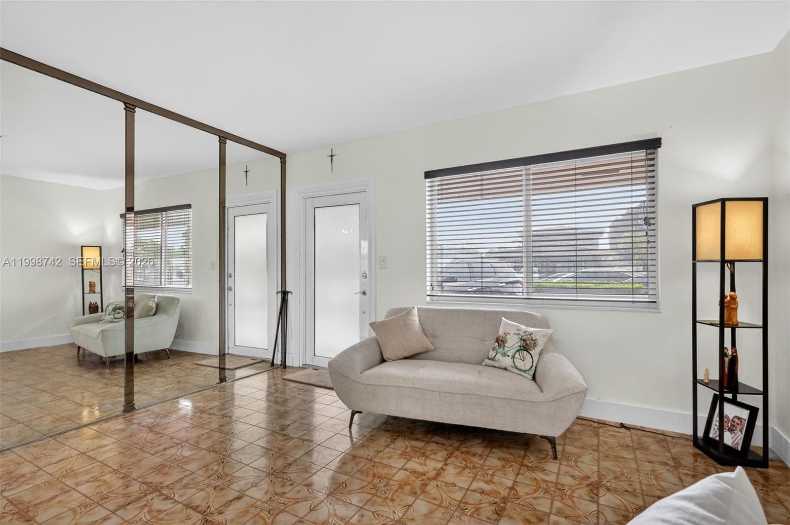 733 W 33rd St, Hialeah, FL 33012 — zdjęcie 5