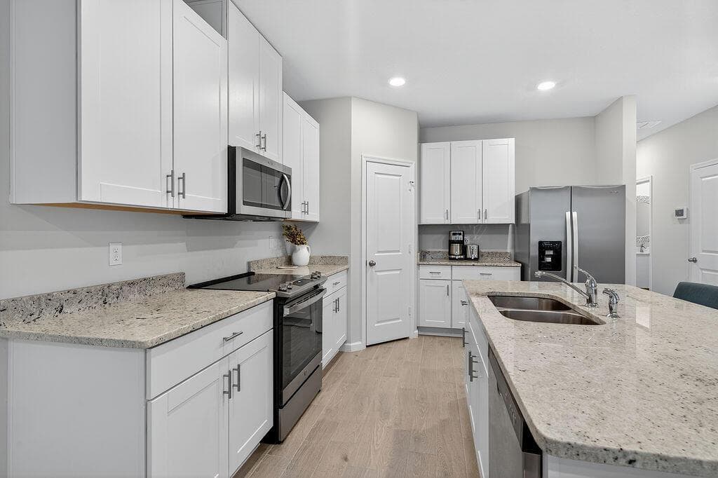 5696 SE Edgewater Circle, Stuart, FL 34997 — zdjęcie 2