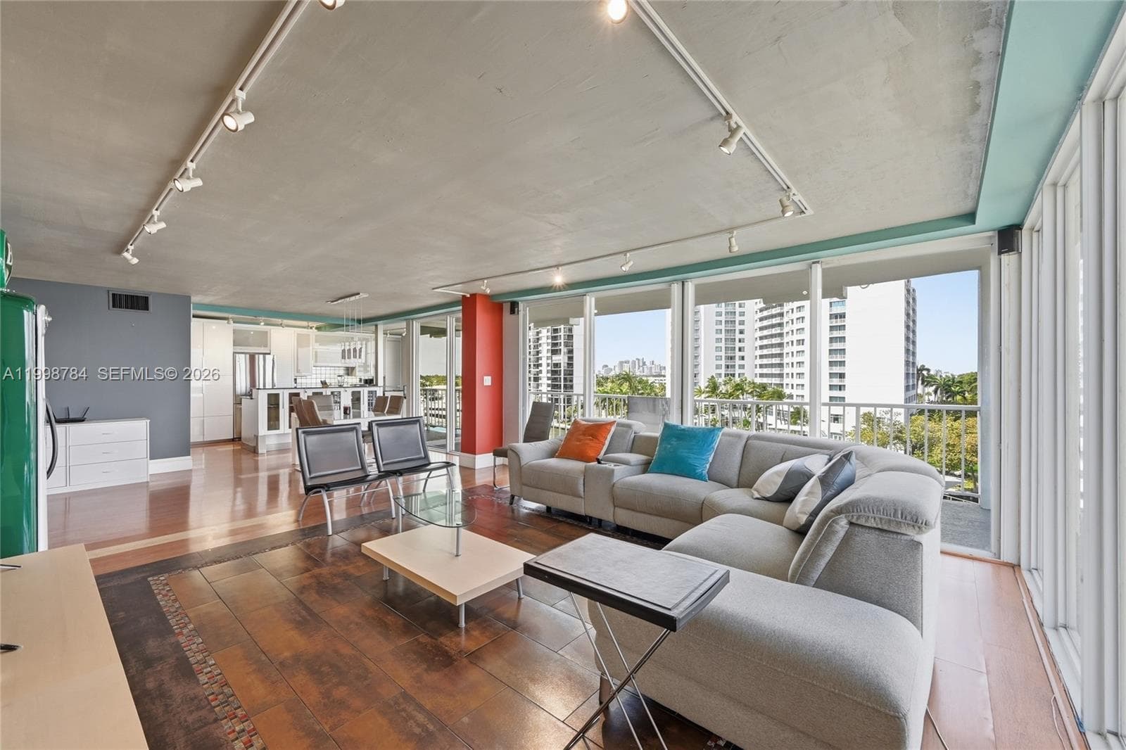 2800 E Sunrise Blvd # 7F, Fort Lauderdale, FL 33304 — zdjęcie 2