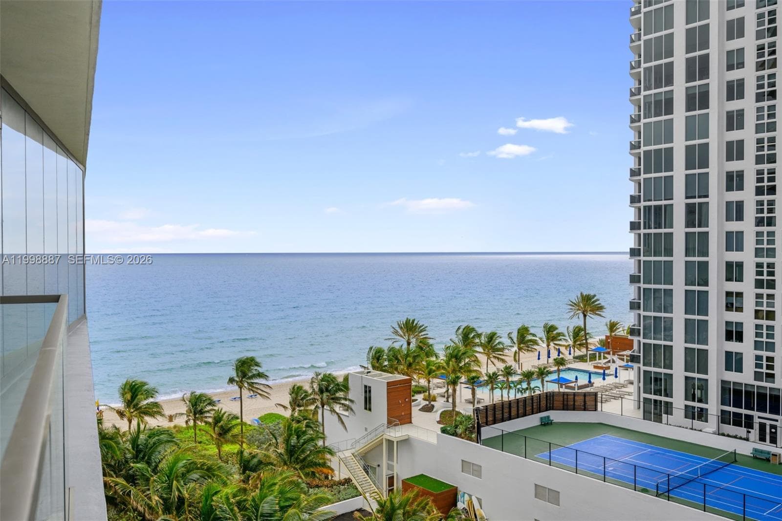 18975 Collins Ave # 605, Sunny Isles Beach, FL 33160 — zdjęcie 2