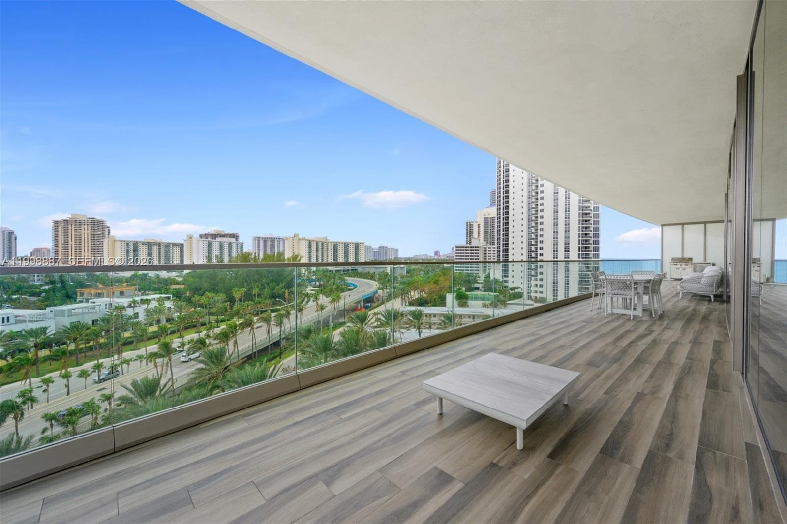 18975 Collins Ave # 605, Sunny Isles Beach, FL 33160 — zdjęcie 4