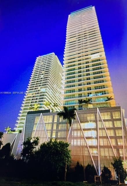 79 SW 12th St # 3507-S, Miami, FL 33130