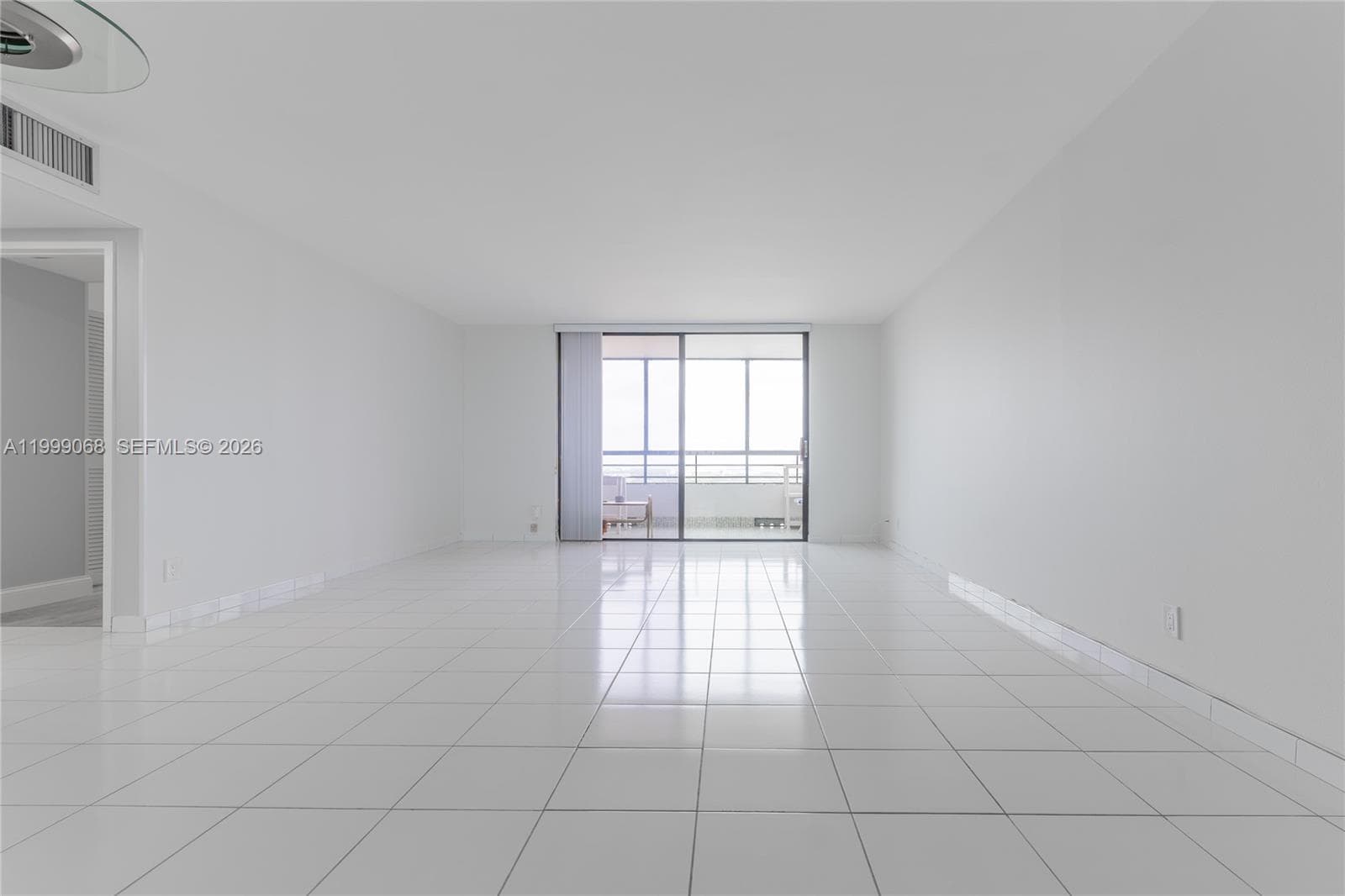 500 Three Islands Blvd # 1110, Hallandale Beach, FL 33009 — zdjęcie 3