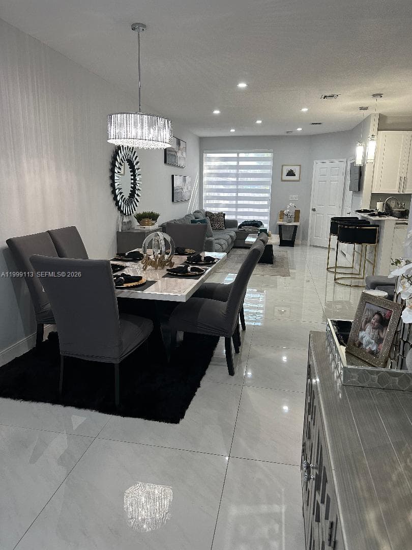 7690 S Southwood Cir, Davie, FL 33328 — zdjęcie 4