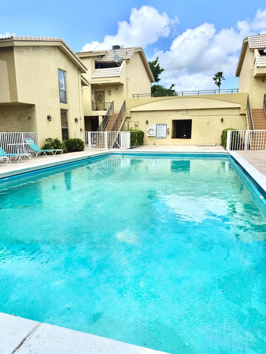 8401 W Sample Road # 21, Coral Springs, FL 33065 — zdjęcie 3