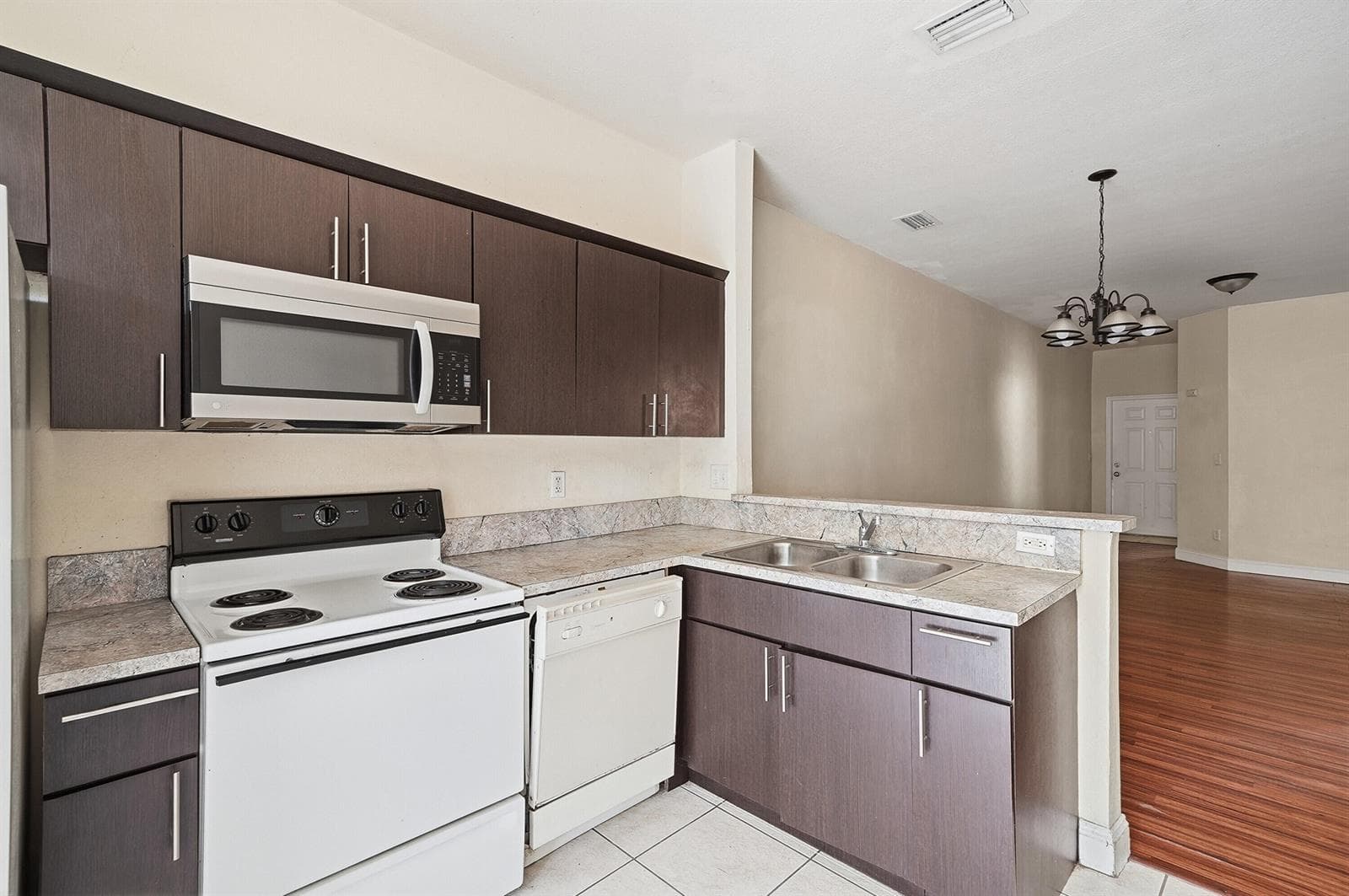 1584 SW 2nd Street, Homestead, FL 33030 — zdjęcie 3