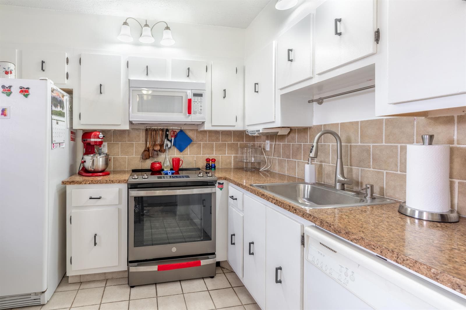 2801 Somerset Drive # 411, Lauderdale Lakes, FL 33311 — zdjęcie 3