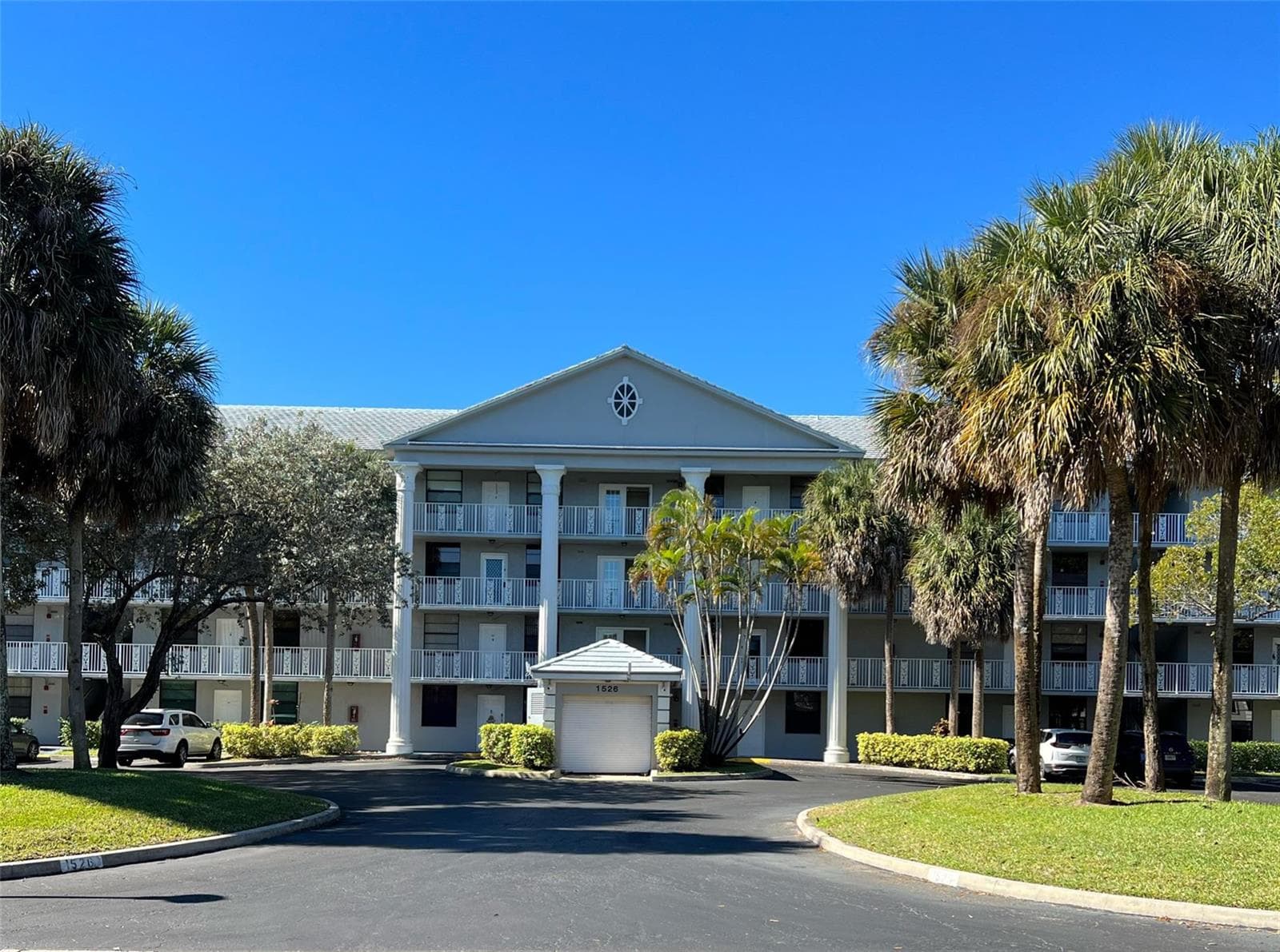 1526 Whitehall Drive # 402, Davie, FL 33324 — zdjęcie 2