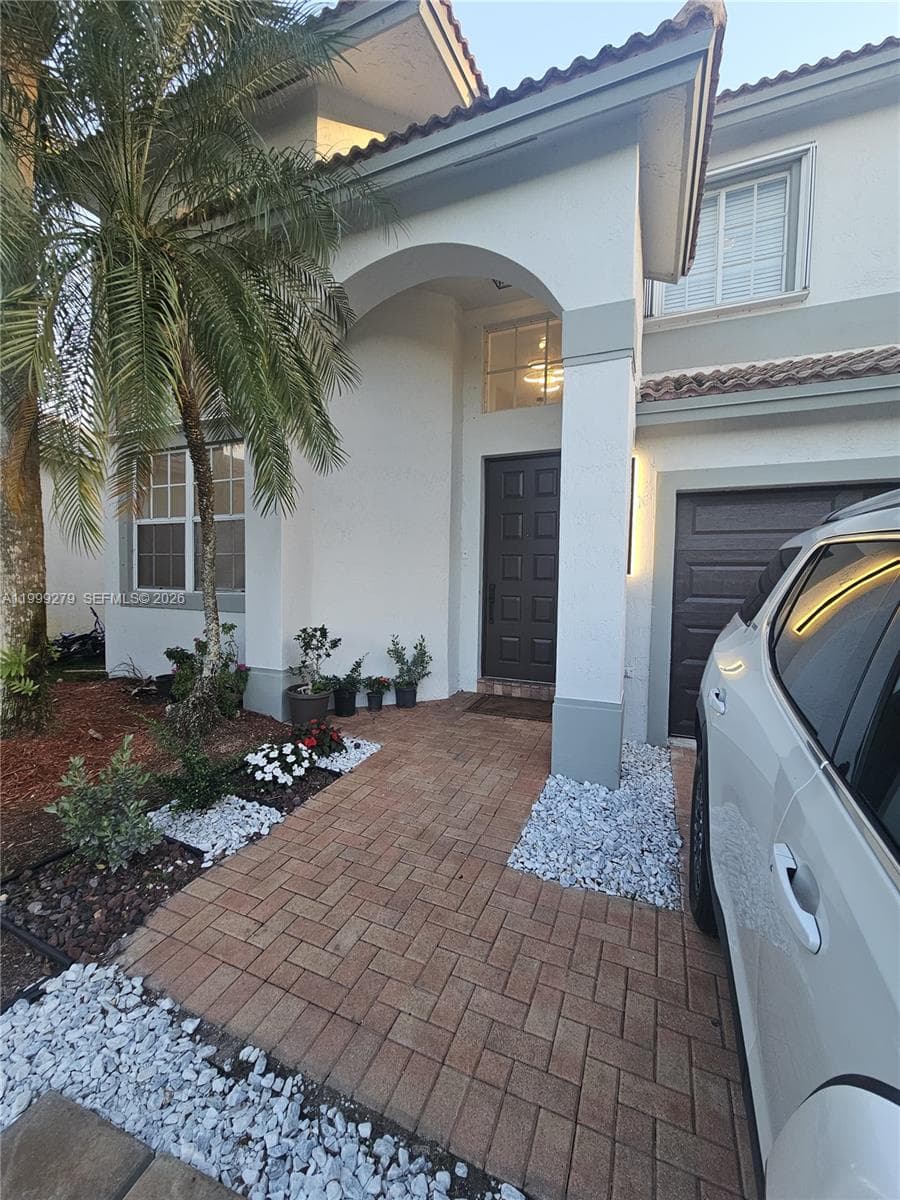 17088 NW 19th St, Pembroke Pines, FL 33028 — zdjęcie 2