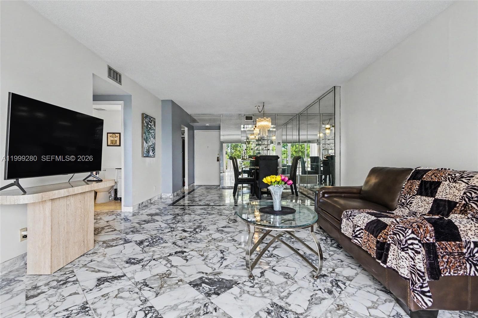 4330 Hillcrest Dr # 405, Hollywood, FL 33021