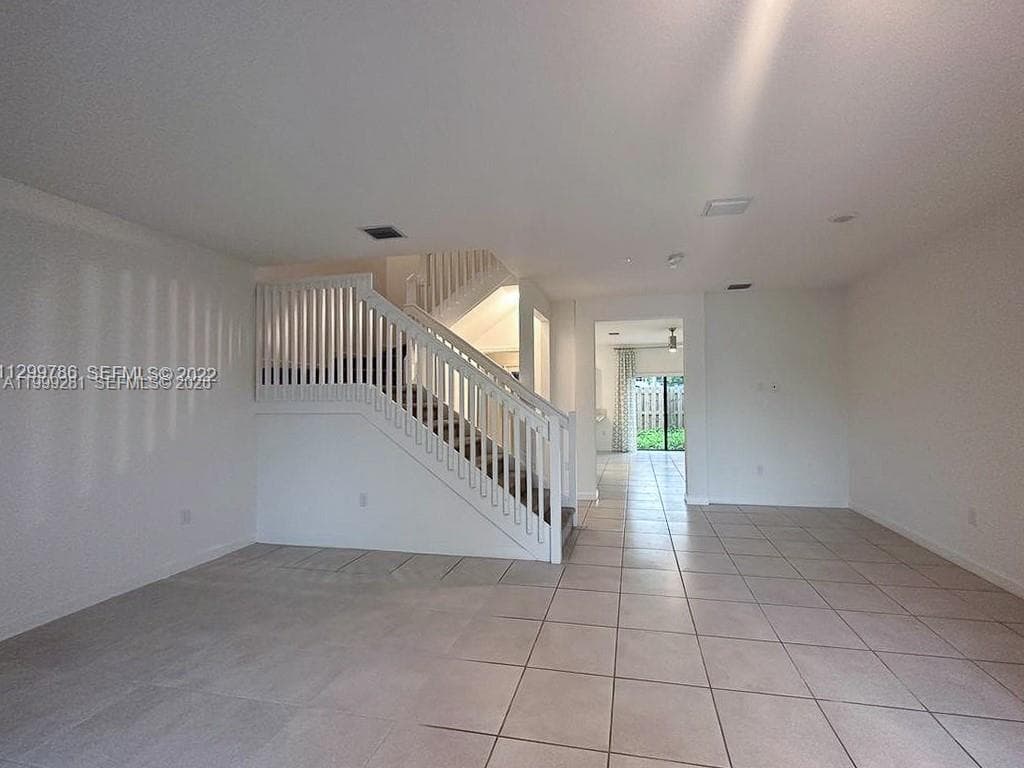20800 NE 5th Ct, Miami, FL 33179 — zdjęcie 2
