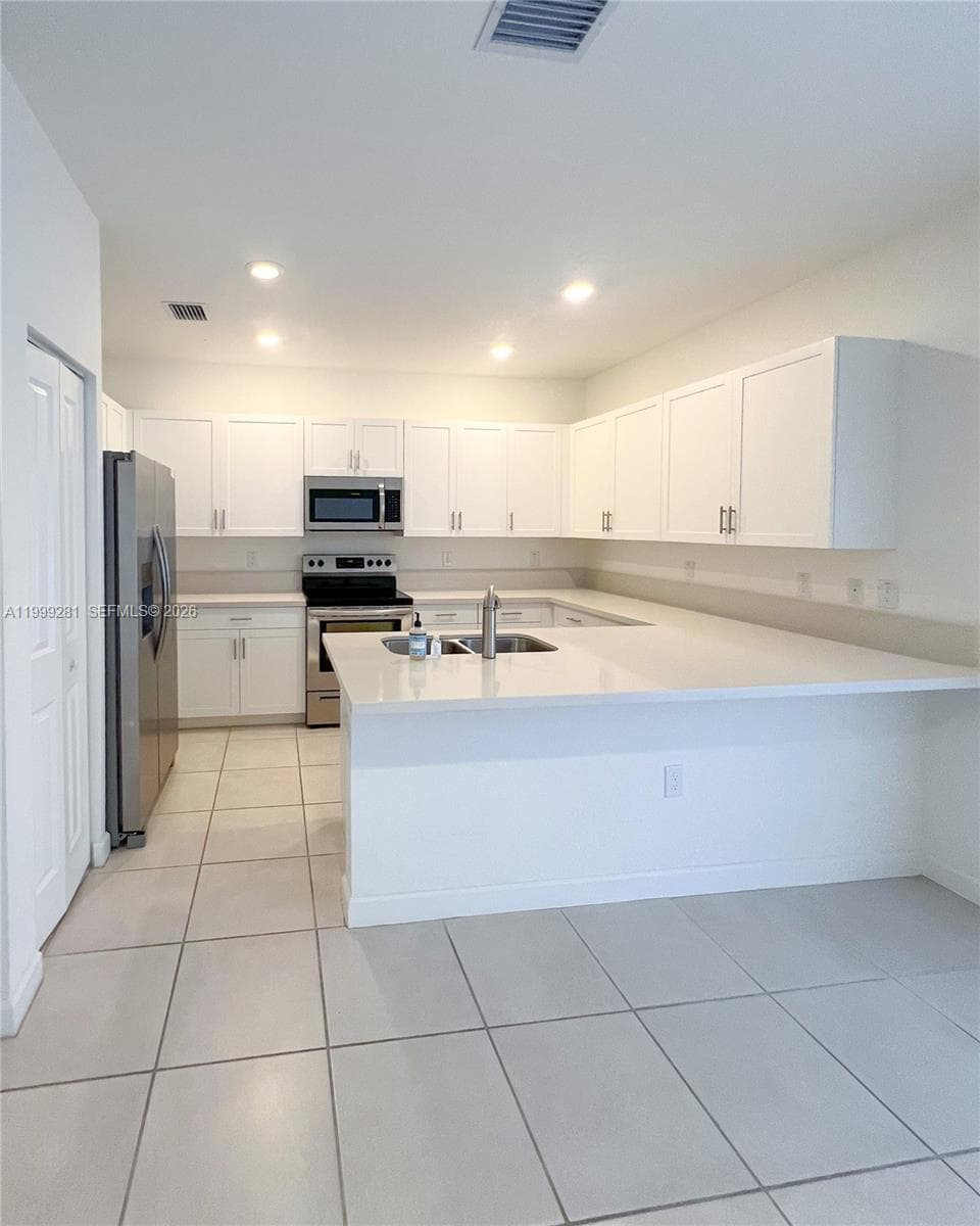 20800 NE 5th Ct, Miami, FL 33179 — zdjęcie 5