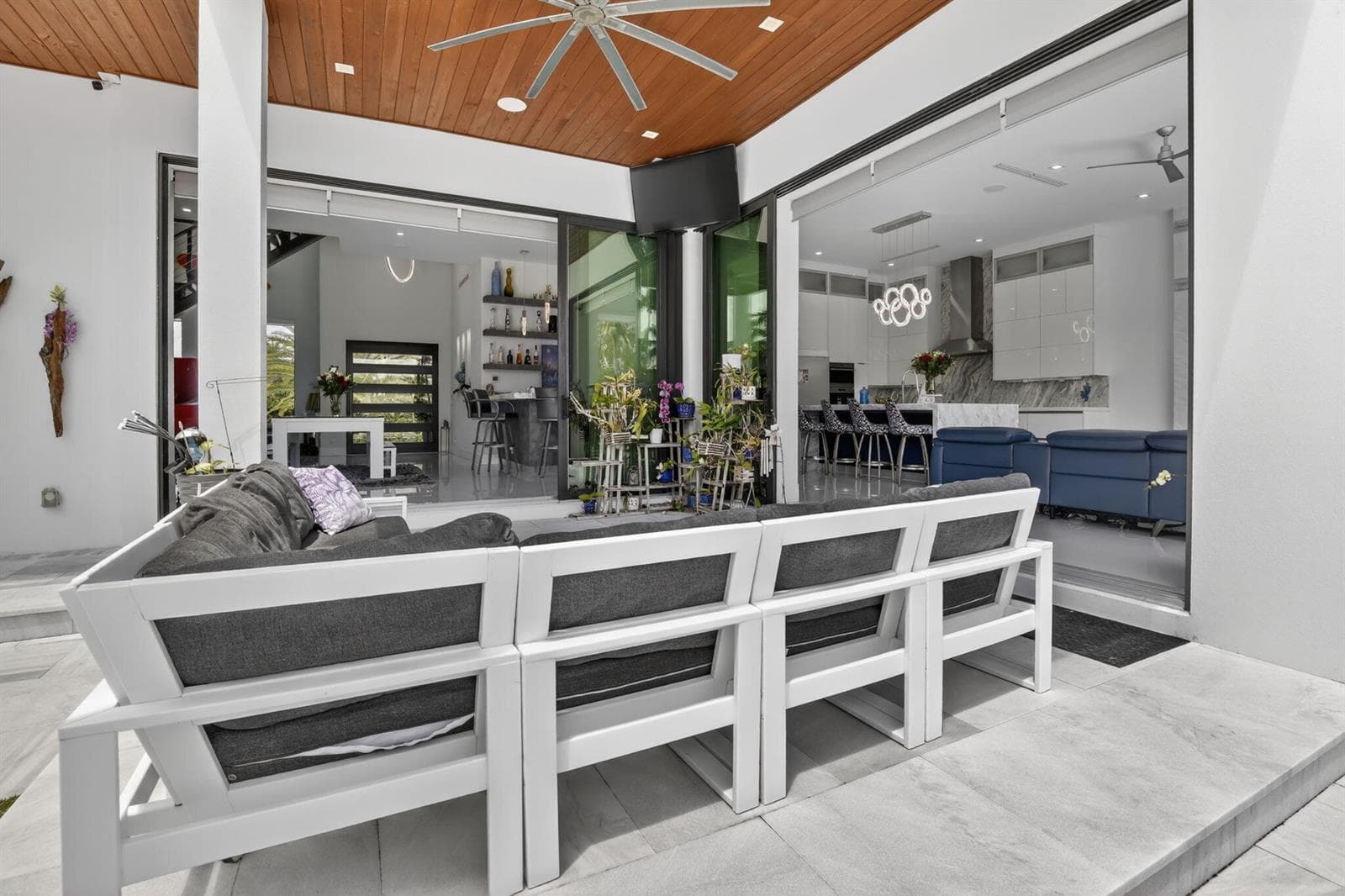 334 Isle Of Capri Drive, Fort Lauderdale, FL 33301 — zdjęcie 3