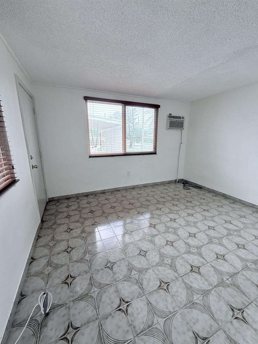 957 W 67th Street, Hialeah, FL 33012 — zdjęcie 4