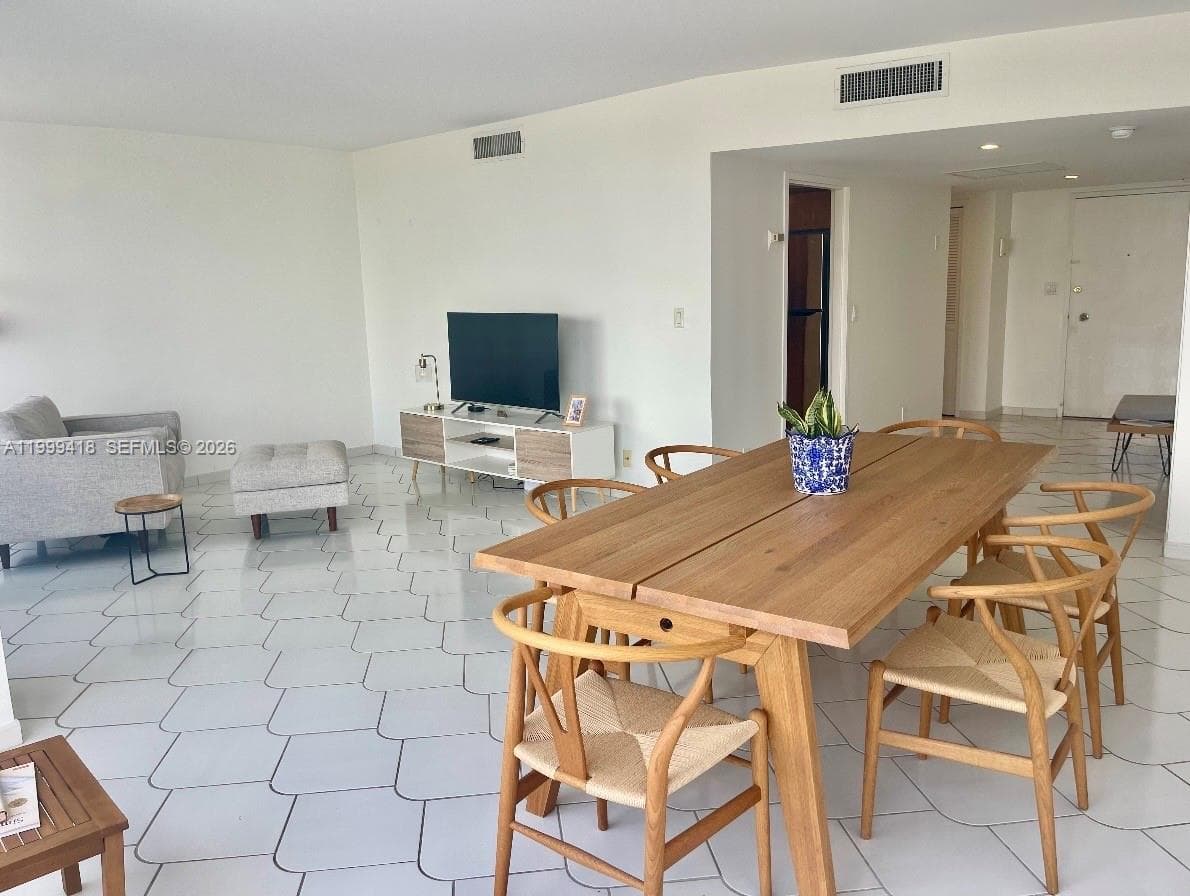 900 Bay Dr # 311, Miami Beach, FL 33141 — zdjęcie 4