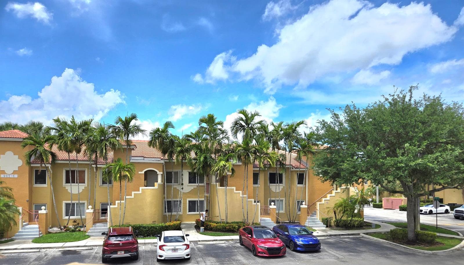 7900 NW 6th Street # 205, Pembroke Pines, FL 33024
