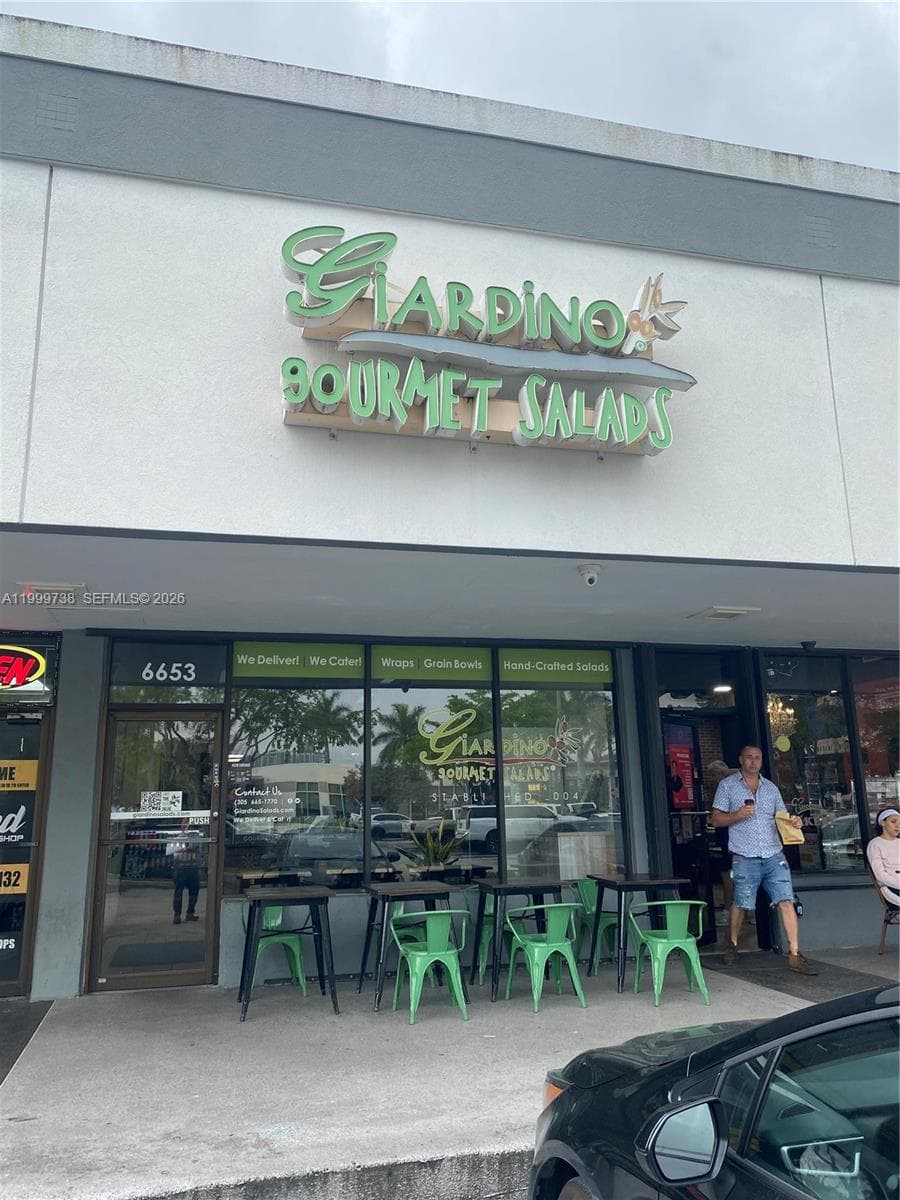 6653 S Dixie HWY, South Miami, FL 33143