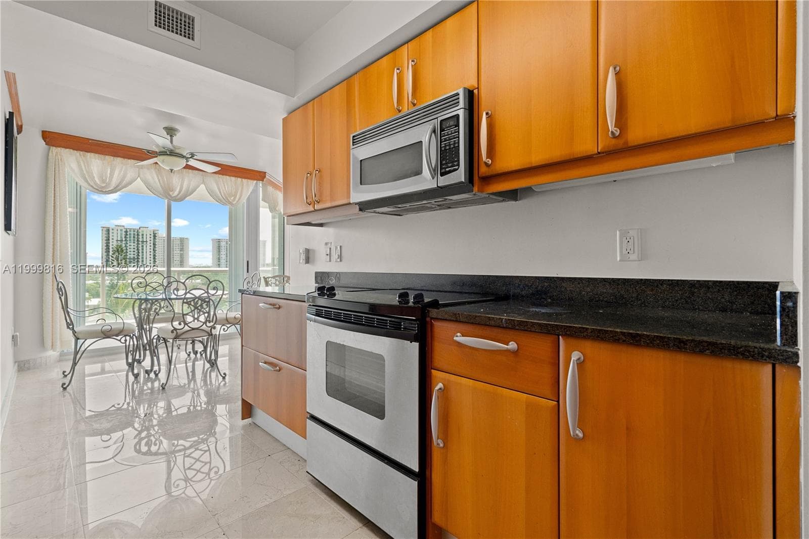 16500 Collins Ave # 554, Sunny Isles Beach, FL 33160 — zdjęcie 5