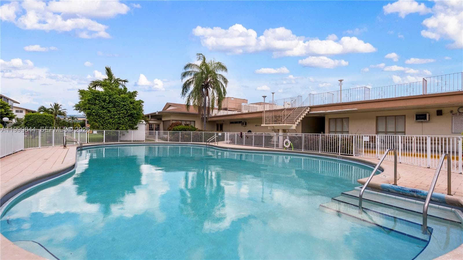 16900 NE 14th Ave # 204, Miami, FL 33162