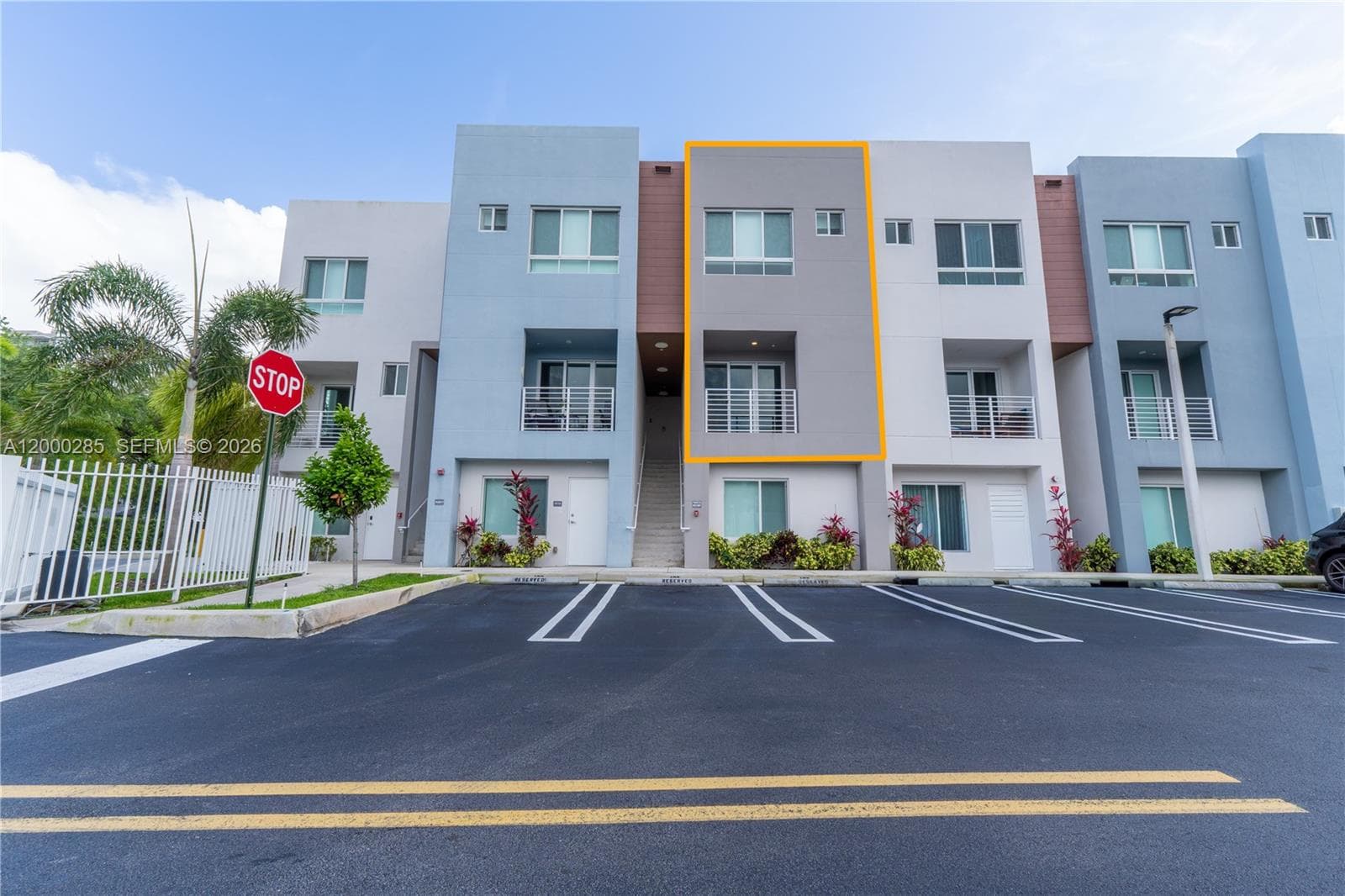 2505 NE 193rd St # 4215, Miami, FL 33180 — zdjęcie 2