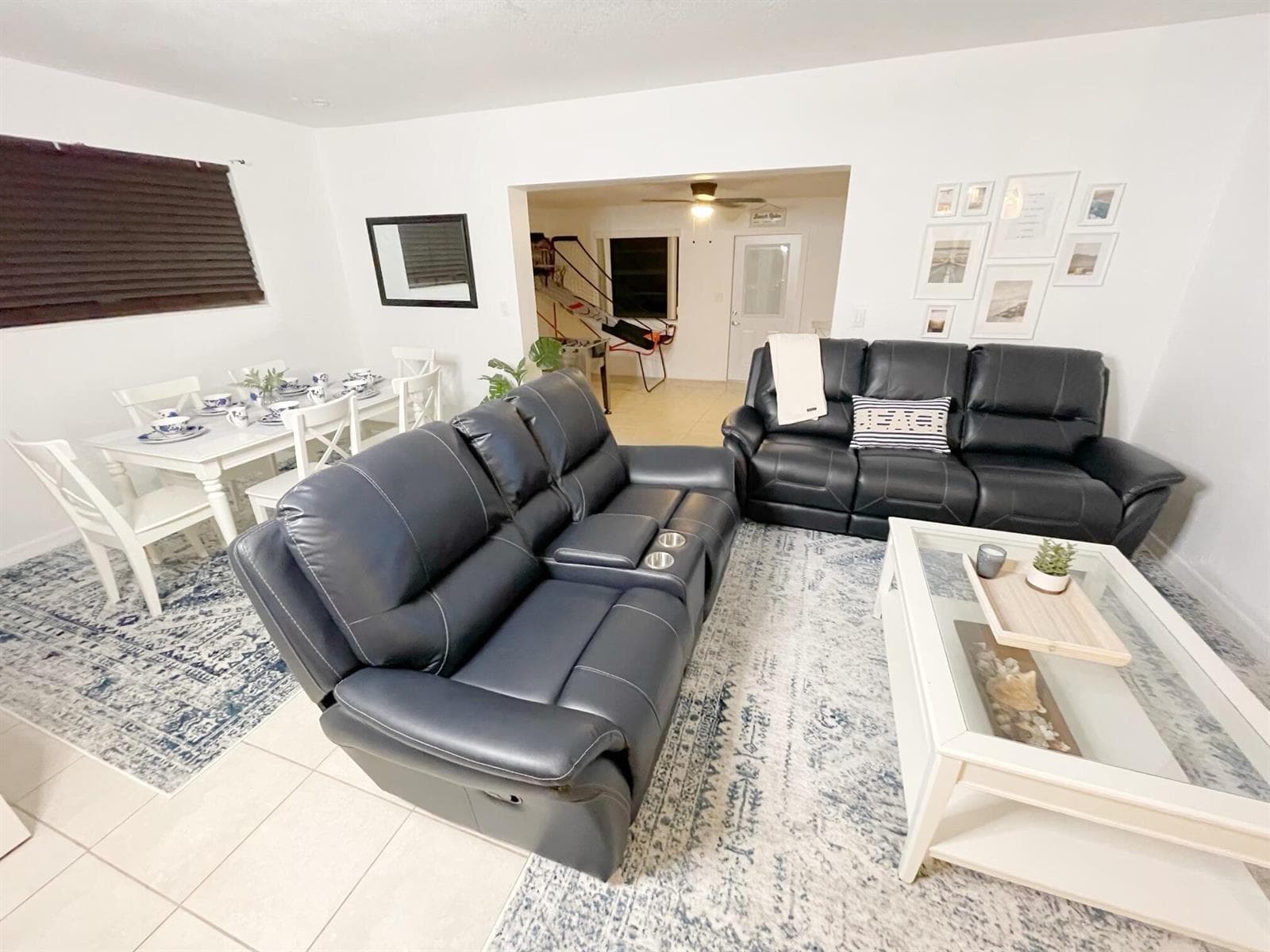 1067 SW 3rd Street, Hallandale Beach, FL 33009 — zdjęcie 4