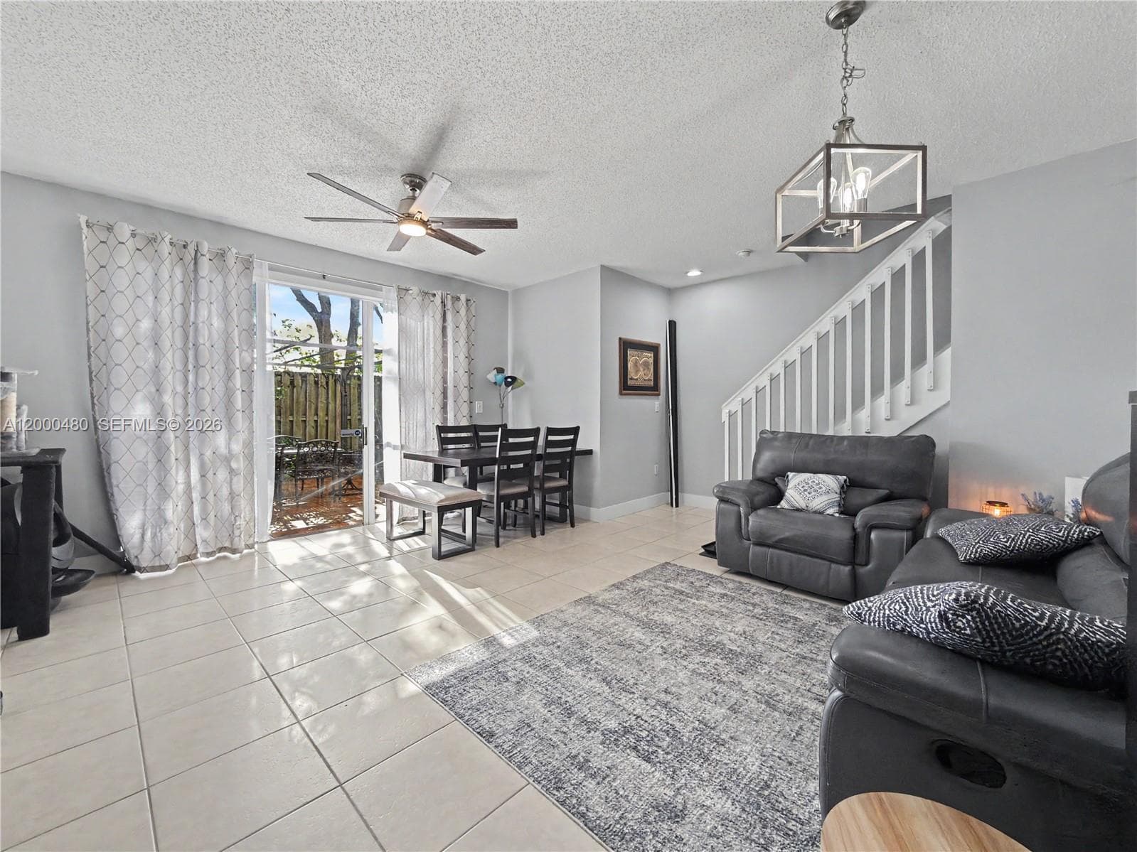 1033 NE 42nd Pl, Homestead, FL 33033 — zdjęcie 2